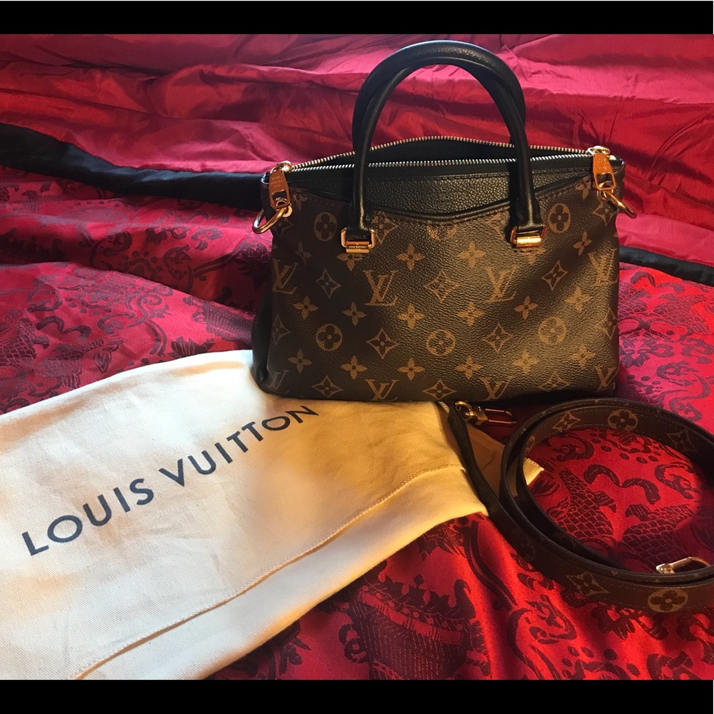 ❌SOLD❌ Louis Vuitton Pallas bb